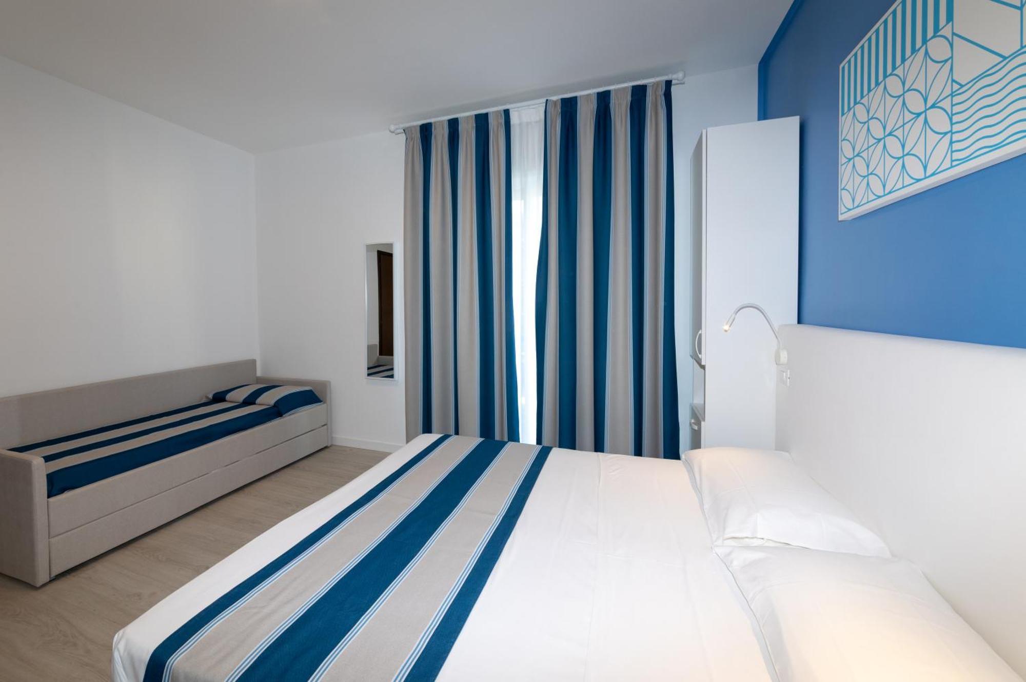 Hotel Paolina Лидо-ди-Езоло Экстерьер фото